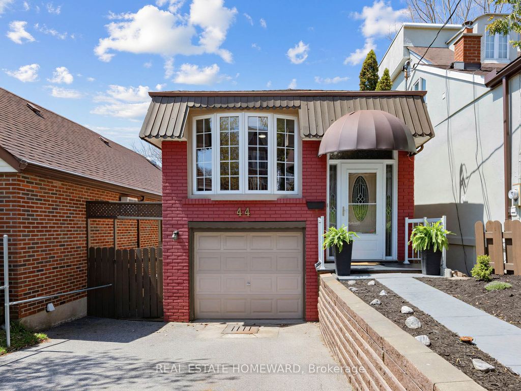 Photo of 44 Westbourne Avenue, Toronto, ON M1L 2Y4 (MLS # E13094074)