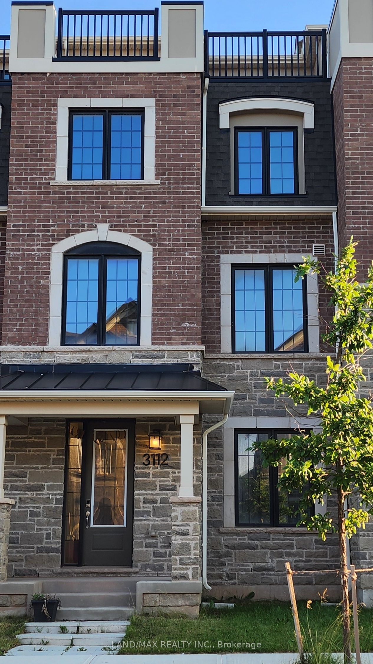 3112 William Cutmore Boulevard