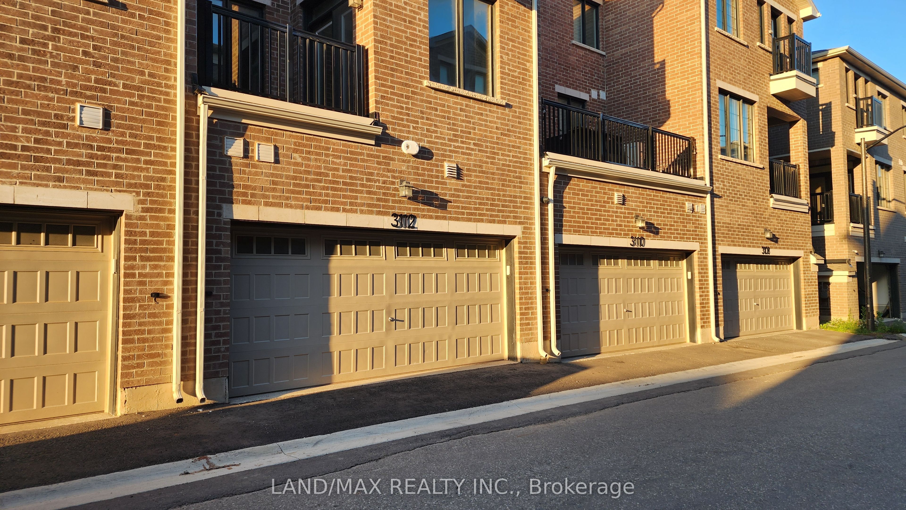 3112 William Cutmore Boulevard