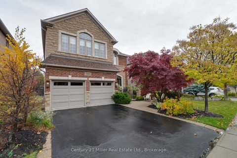 2301 Hertfordshire Way Oakville ON L6H 7M5