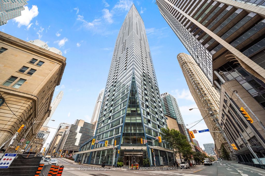 Photo of 8 The Esplanade N/A #507, Toronto, ON M5E 0A6 (MLS # C12418987)