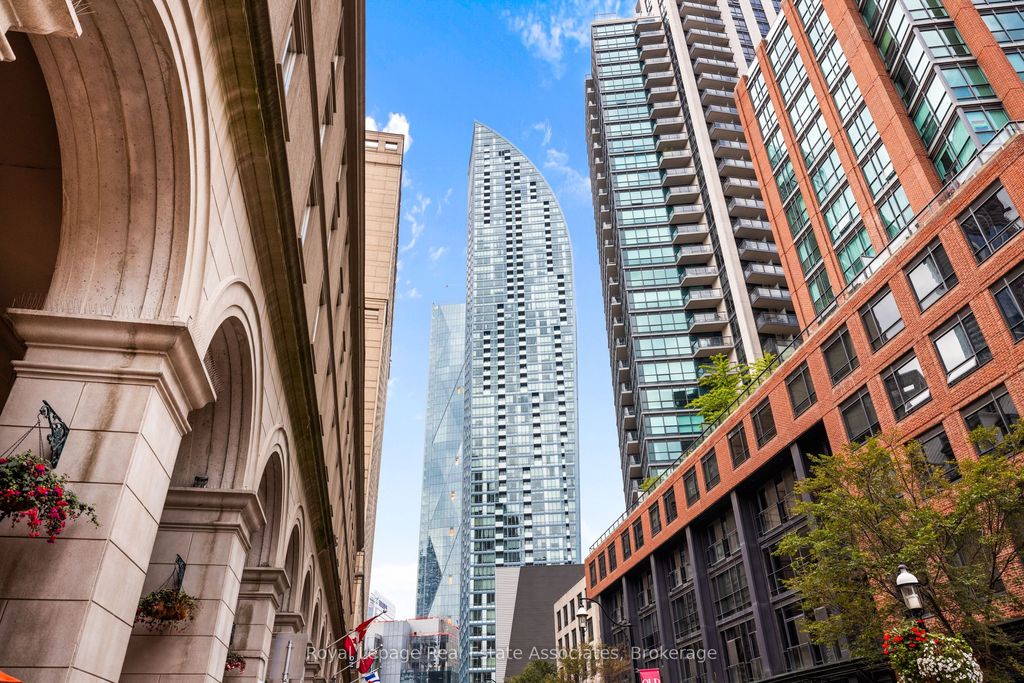 Photo of 8 The Esplanade N/A #507, Toronto, ON M5E 0A6 (MLS # C12418987)