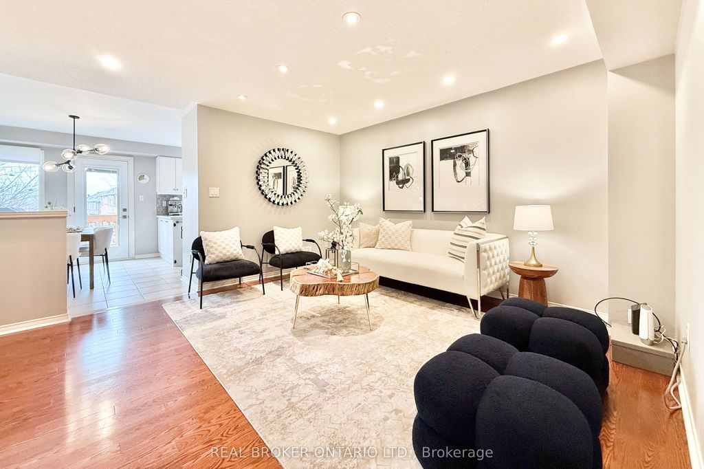 Photo of 46 Revelstoke Crescent, Richmond Hill, ON L4B 4T2 (MLS # N12954678)