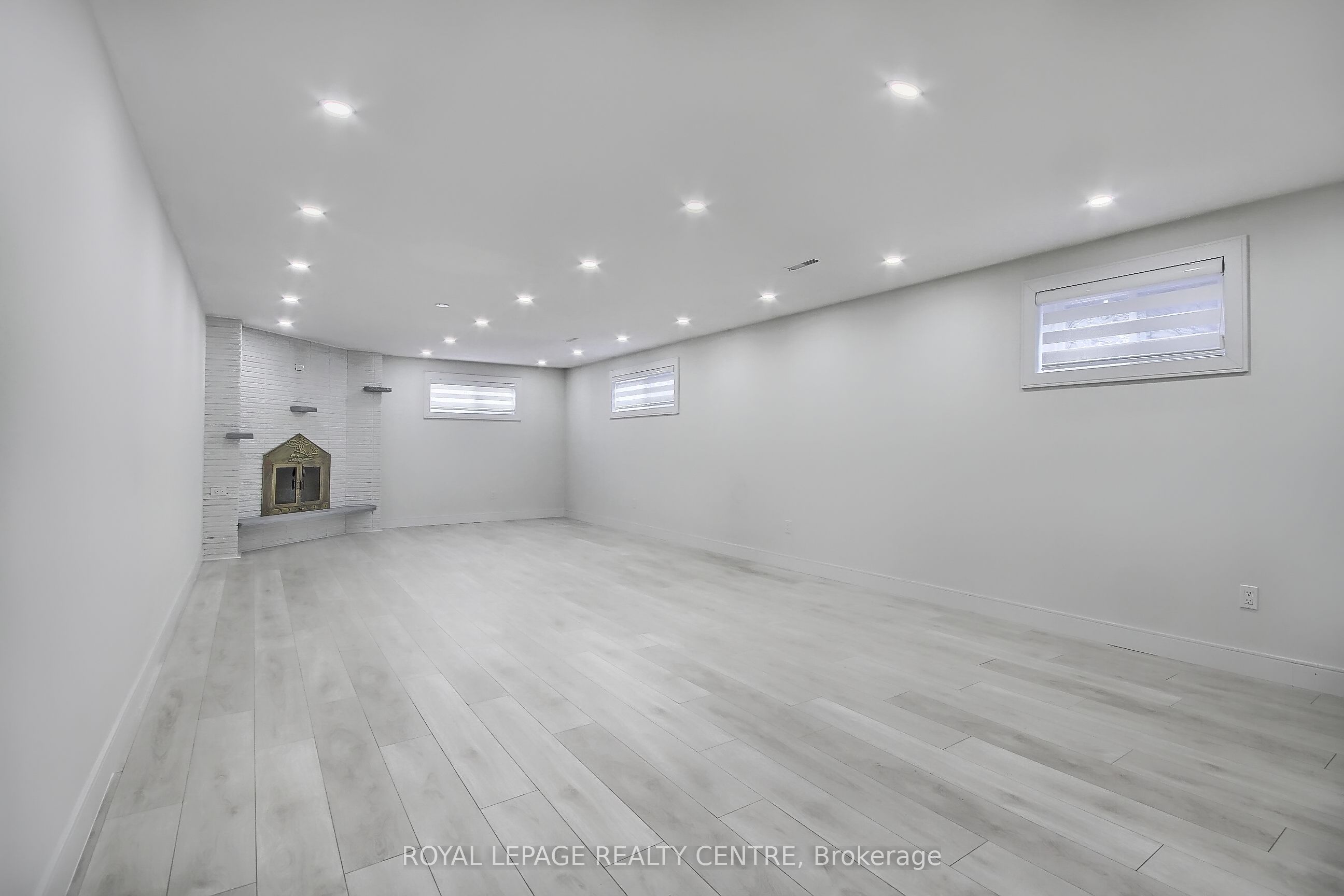 2320 Hensall Street Lower