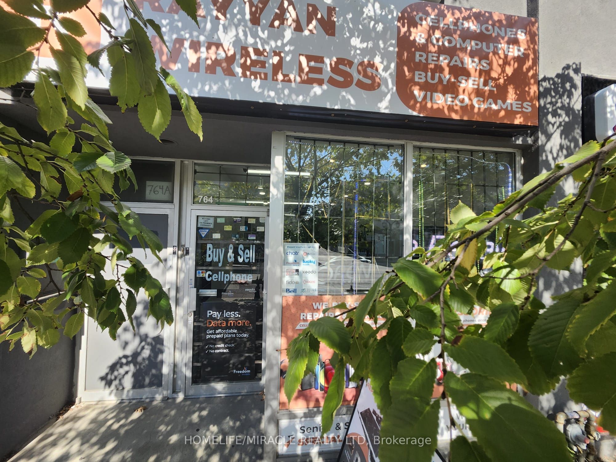 764 Danforth Avenue 286