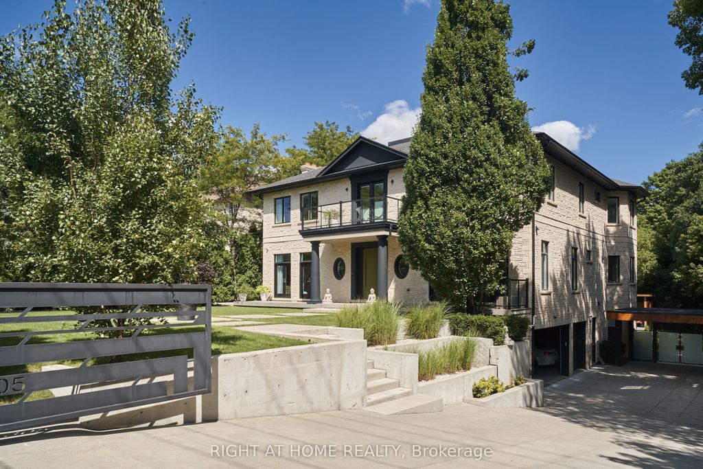 Photo of 1305 Royal York Road, Toronto, ON M9A 5E6 (MLS # W12421720)