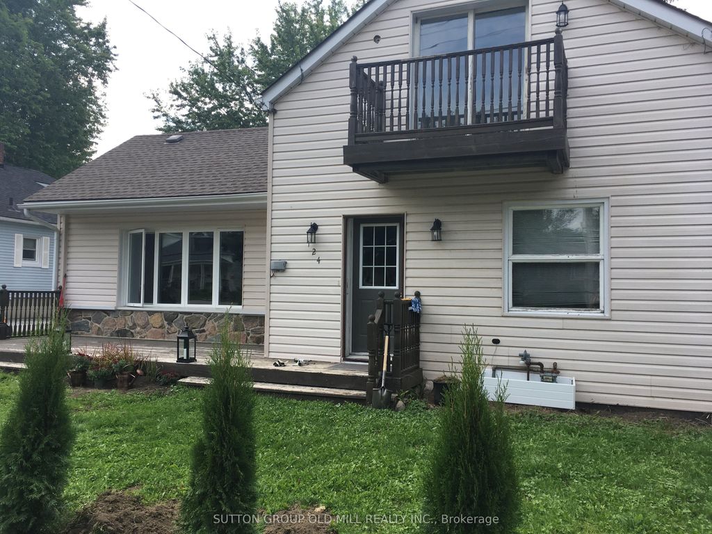 Photo of 124 Bruce Street S, Blue Mountains, ON N0H 2P0 (MLS # X12893502)