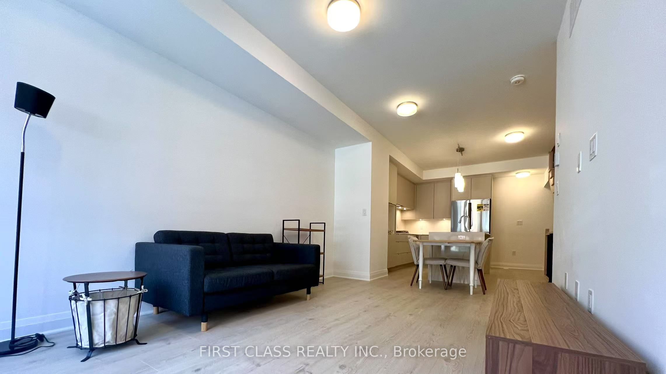 118 Alton Crescent