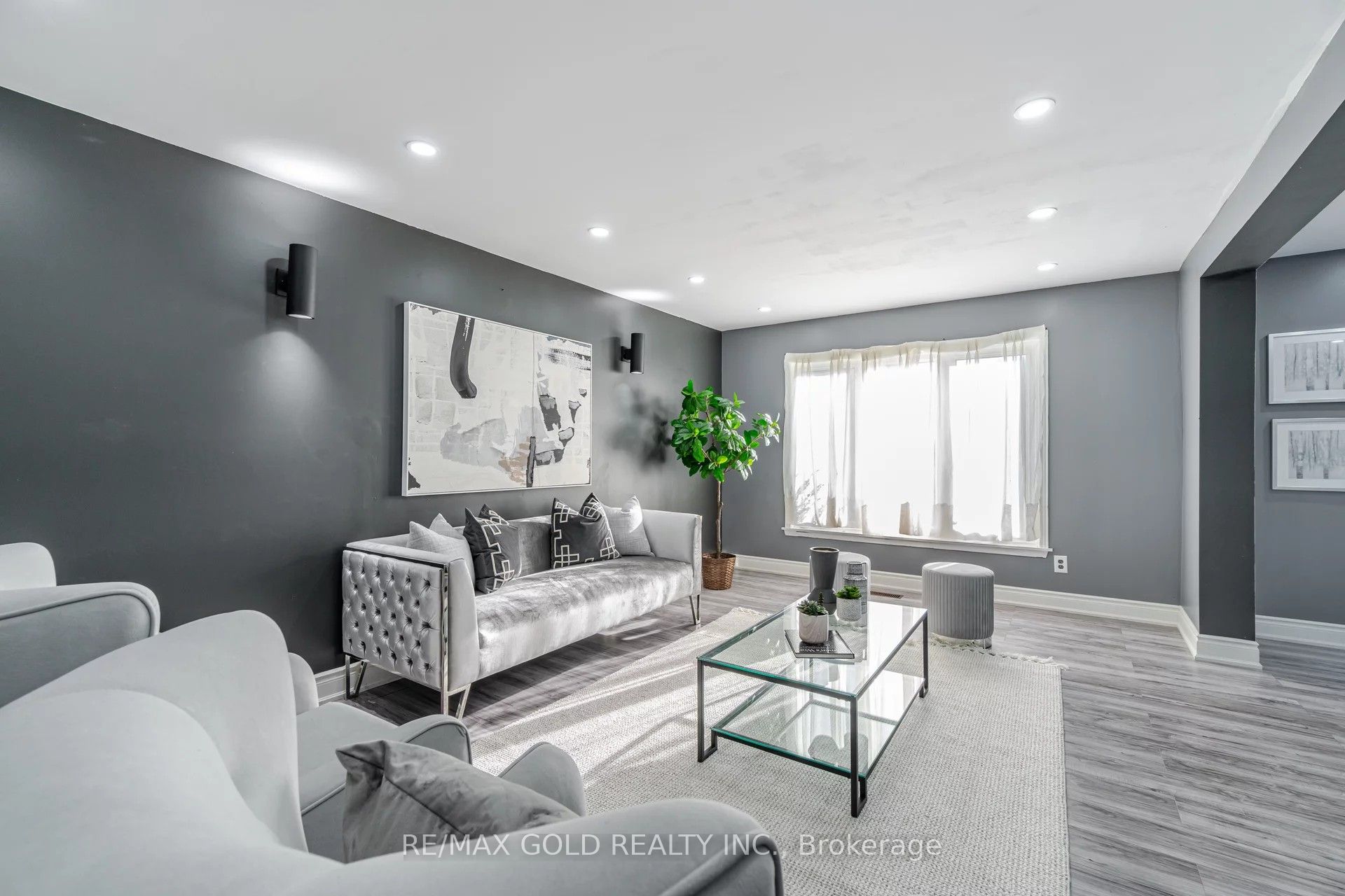 21 Nottingham Crescent