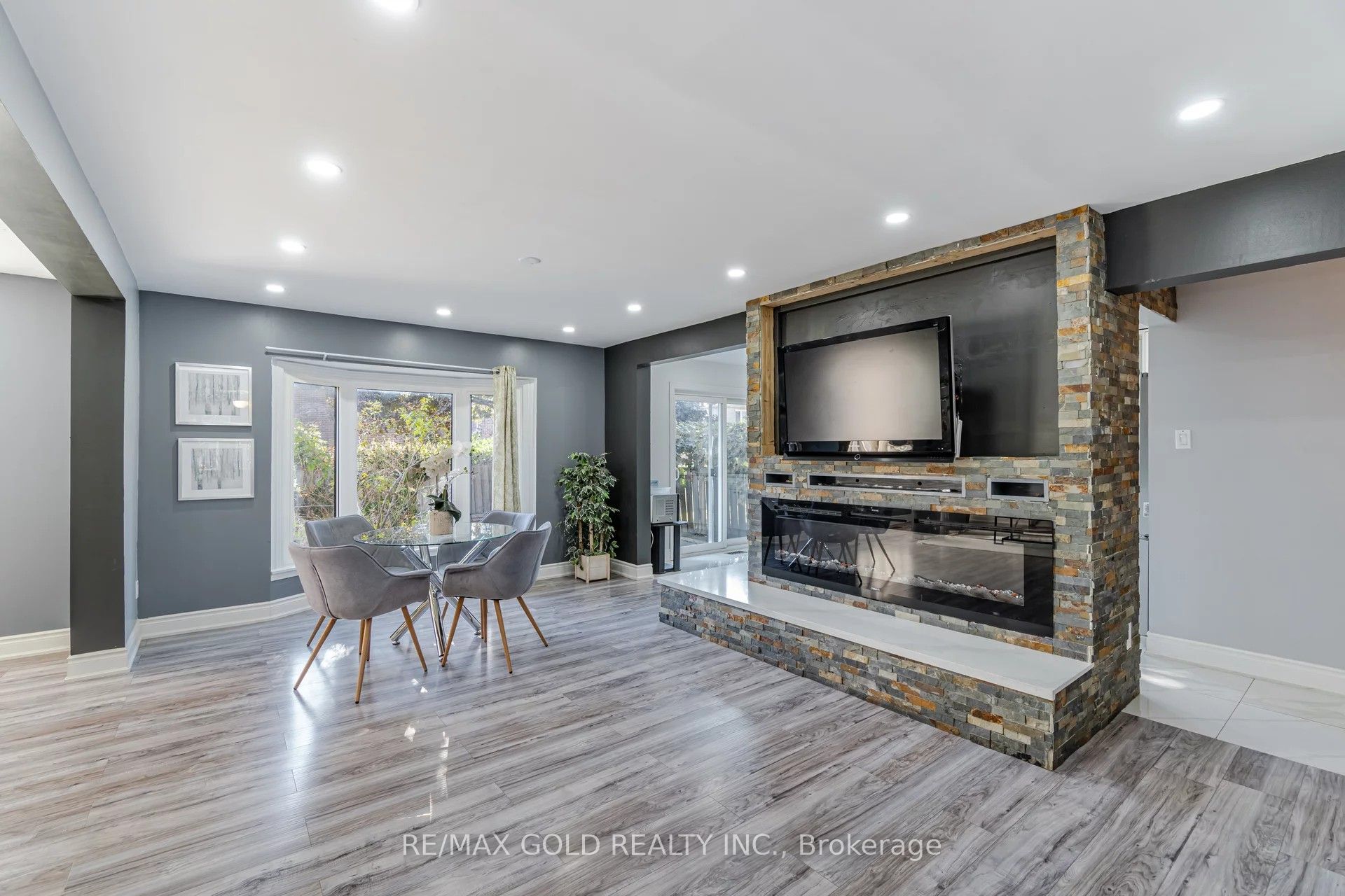 21 Nottingham Crescent