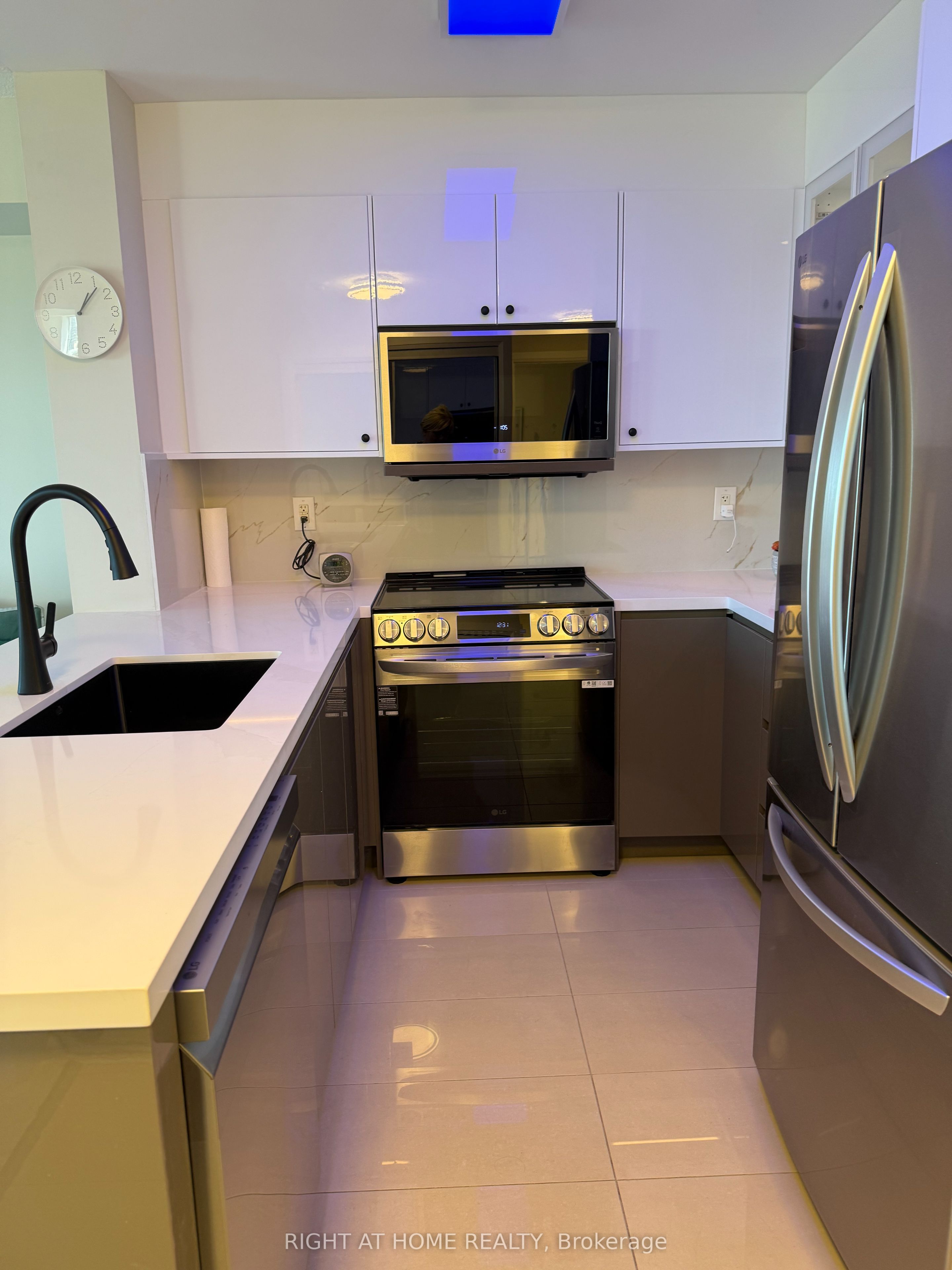 3 Michael Power Place 2408