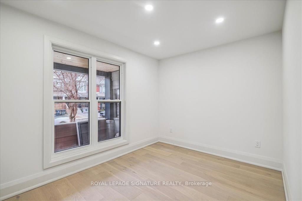 202 Perth Avenue Main