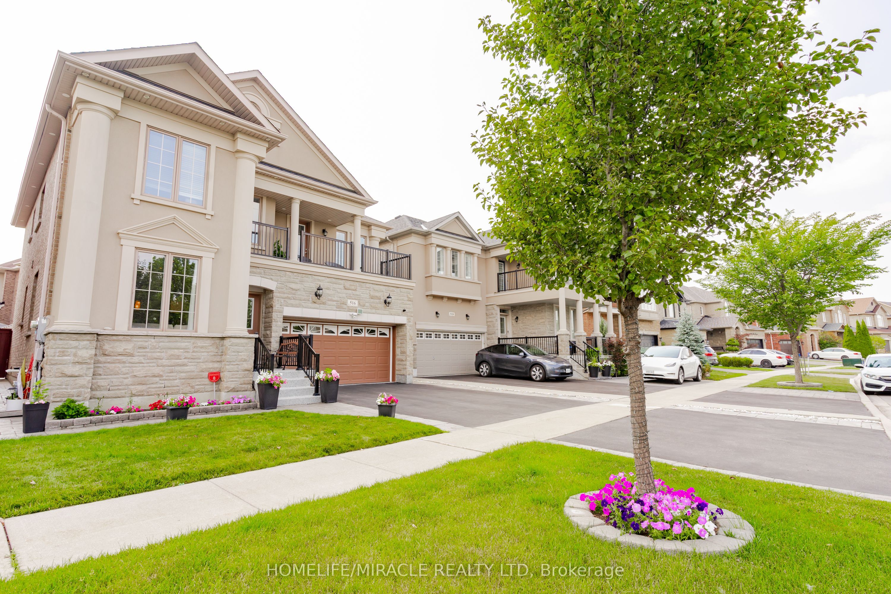 516 Vellore Woods Boulevard