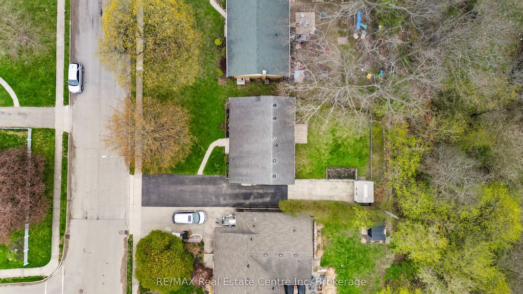 Photo of 54 Highman Avenue, Cambridge, ON N1R 3L7 (MLS # X13100240)