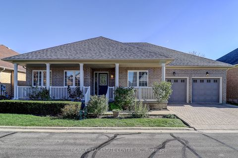 Photo of 33 Calliandra Trail, Brampton, ON L6R 0S3 (MLS # W12474282)