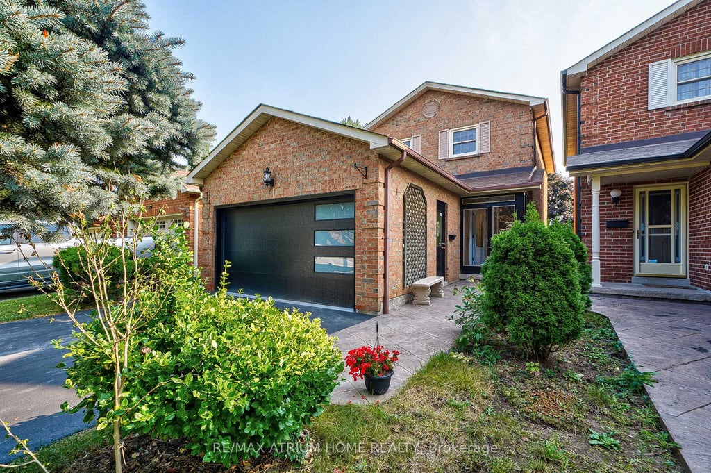 Photo of 61 Trothen Circle, Markham, ON L3P 4H3 (MLS # N13653446)