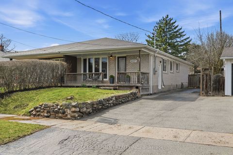 4487 Bennett Road Burlington ON L7L 1Y5