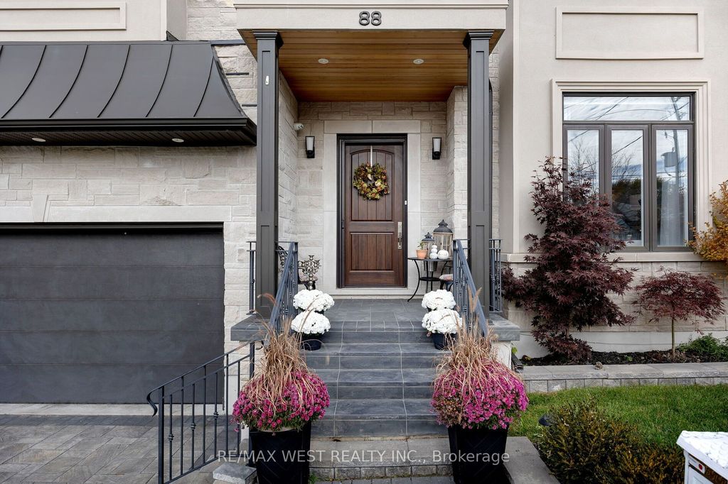 Photo of 88 Yardley Avenue, Toronto, ON M4B 2B1 (MLS # E12444476)