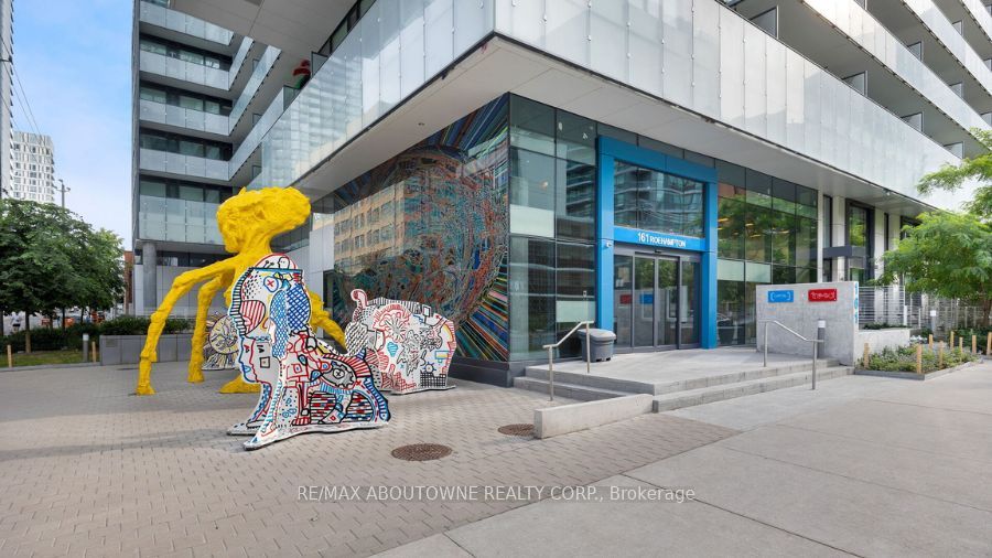 Photo of 161 Roehampton Avenue #534, Toronto, ON M4P 0C8 (MLS # C13426200)