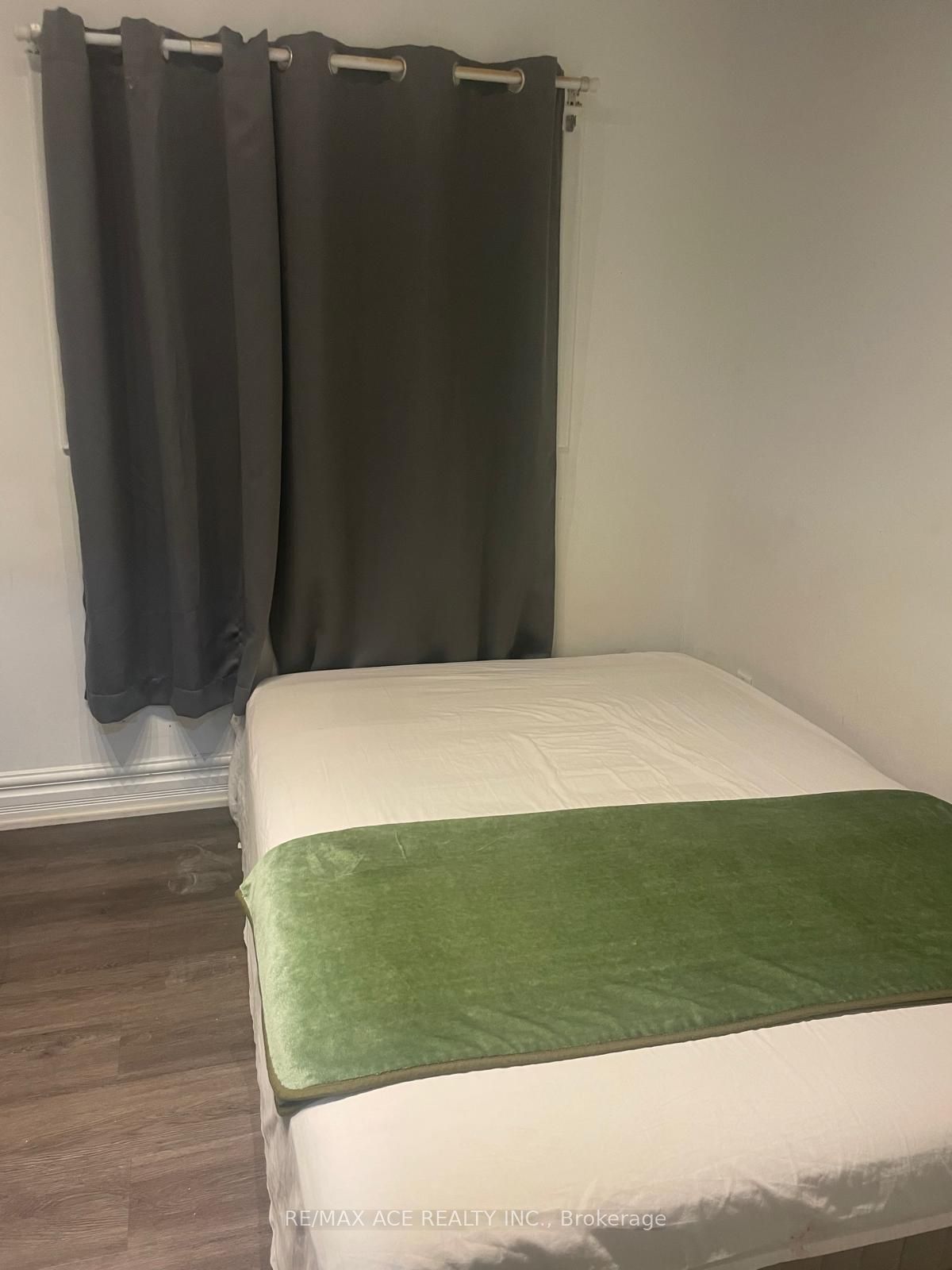 38 Emerson Avenue Room A