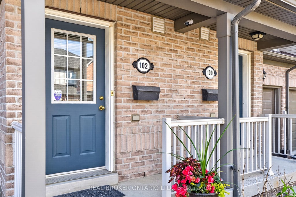 Photo of 86 Joymar Drive #102, Mississauga, ON L5M 7Z6 (MLS # W13731524)