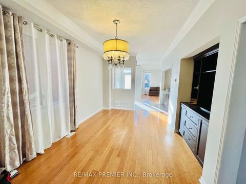 111 Catalpa Crescent Vaughan ON L6A 0R5