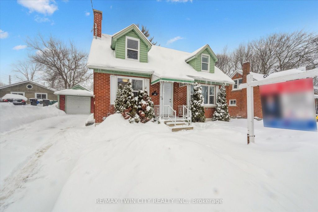 Photo of 56 Columbia Street W, Waterloo, ON N2L 3K5 (MLS # X12731100)