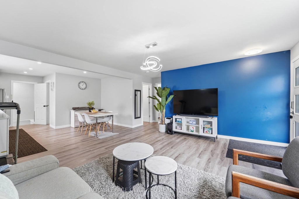 Photo of 18 Coventry Street, St. Catharines, ON L2R 6X7 (MLS # X13579886)