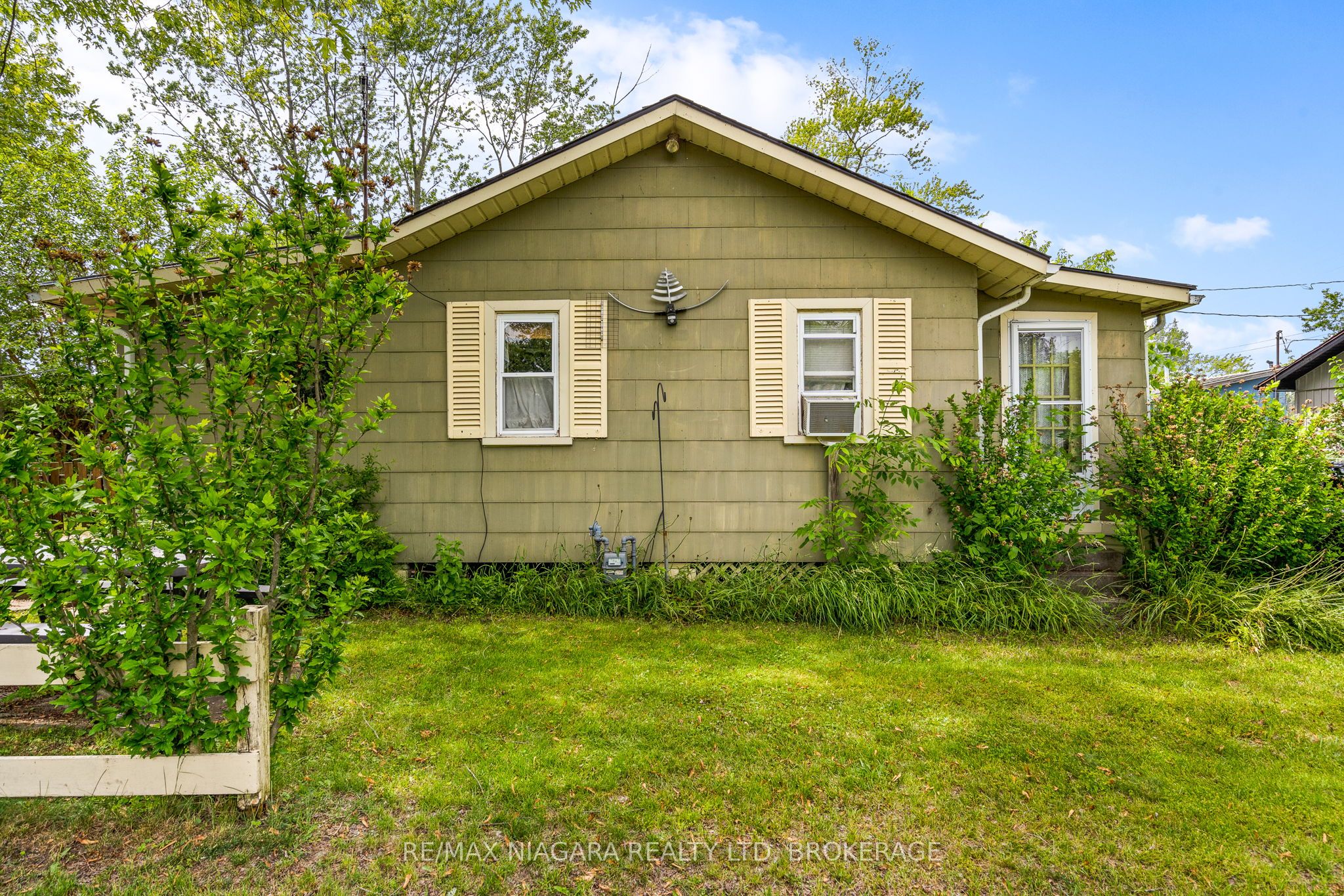 12211 Lakeshore Road