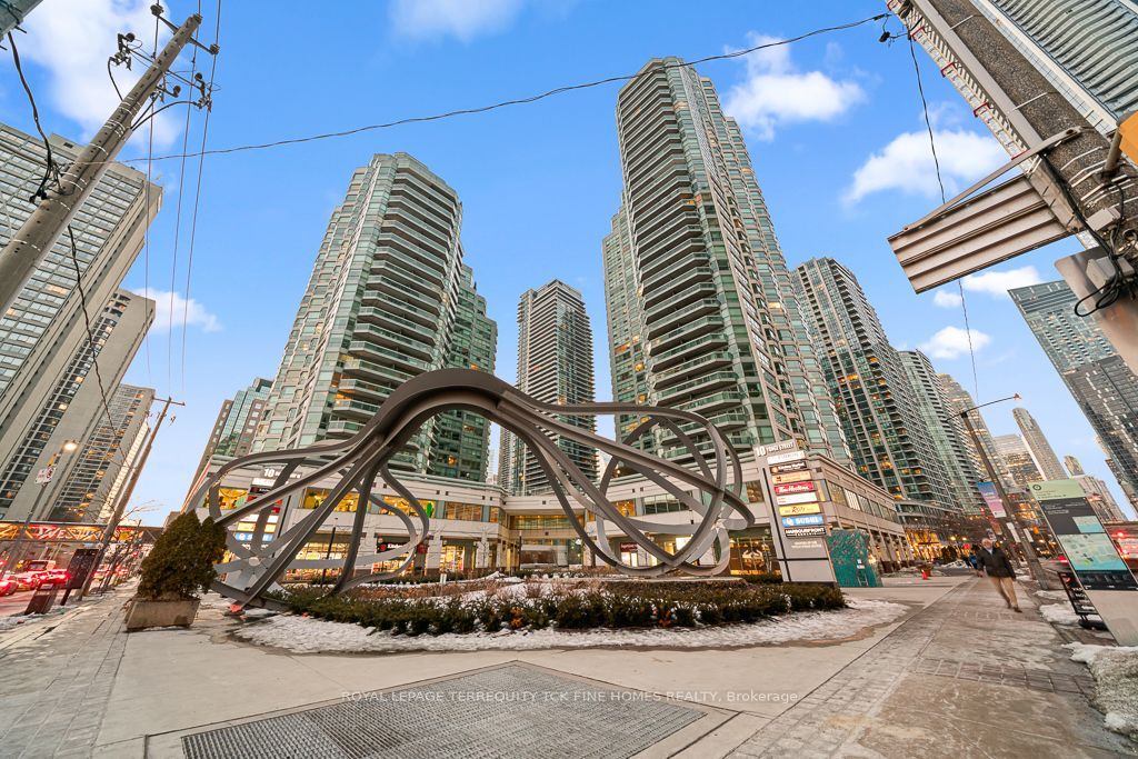 Photo of 10 Yonge Street #2604, Toronto, ON M5E 1R4 (MLS # C12905456)