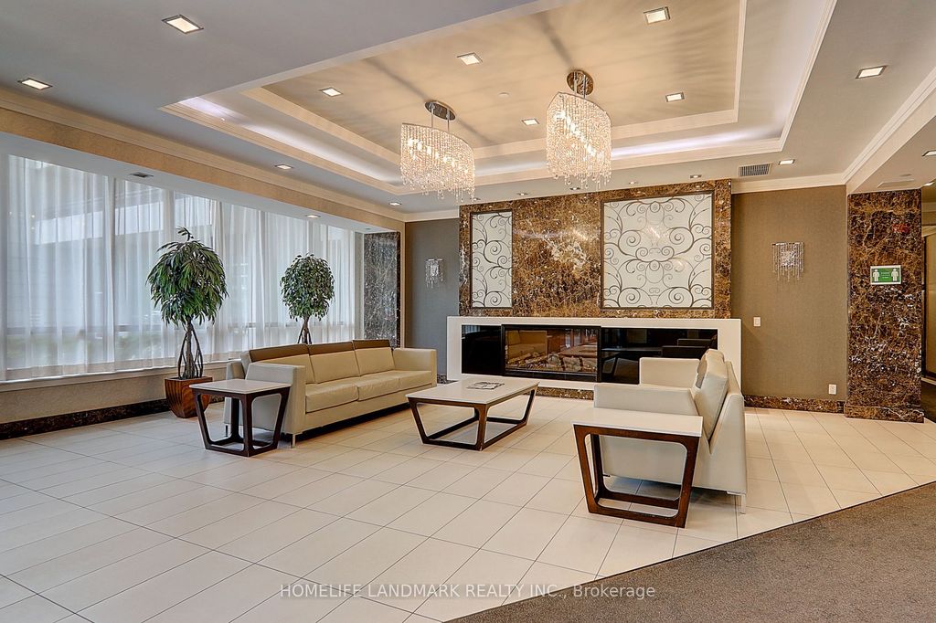 Photo of 370 Highway 7 Road E #PH12, Richmond Hill, ON L4B 0C4 (MLS # N13074788)