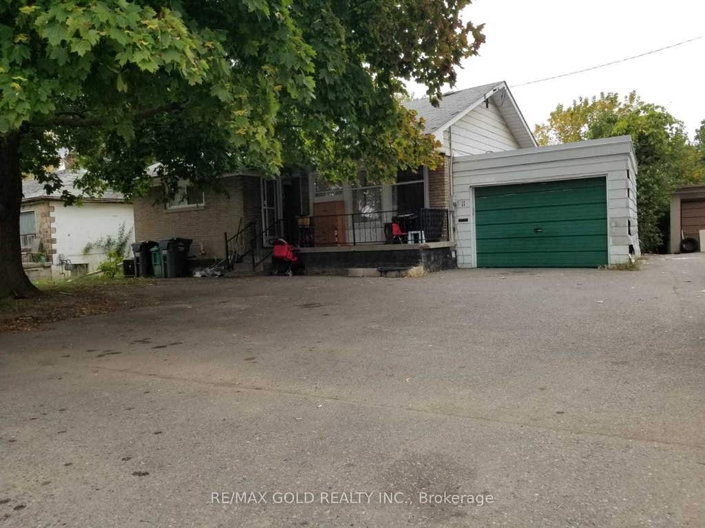 Photo of 11 Mclaughlin Road, Brampton, ON L6X 1Y4 (MLS # W13705058)