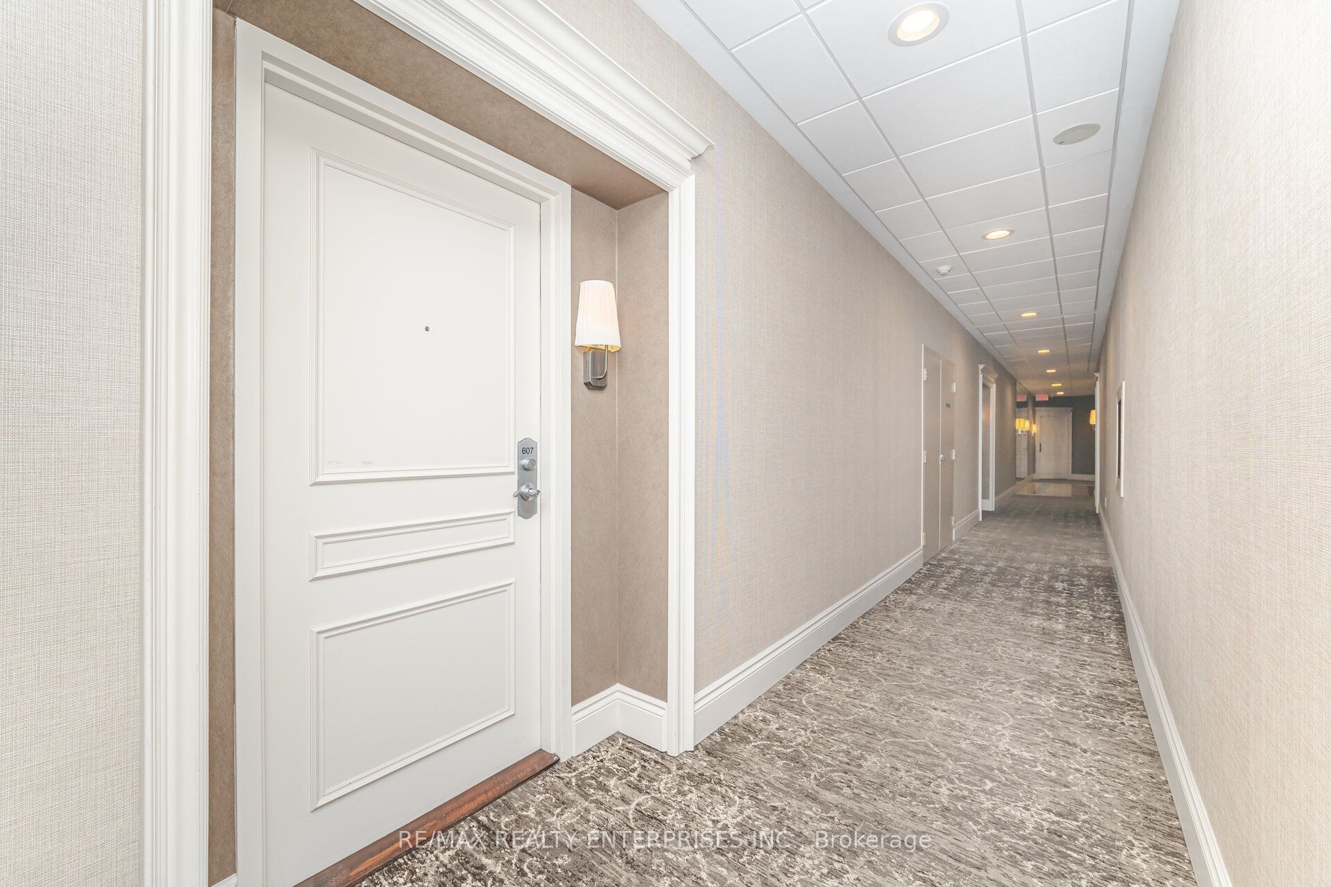 3085 Bloor Street W PH07