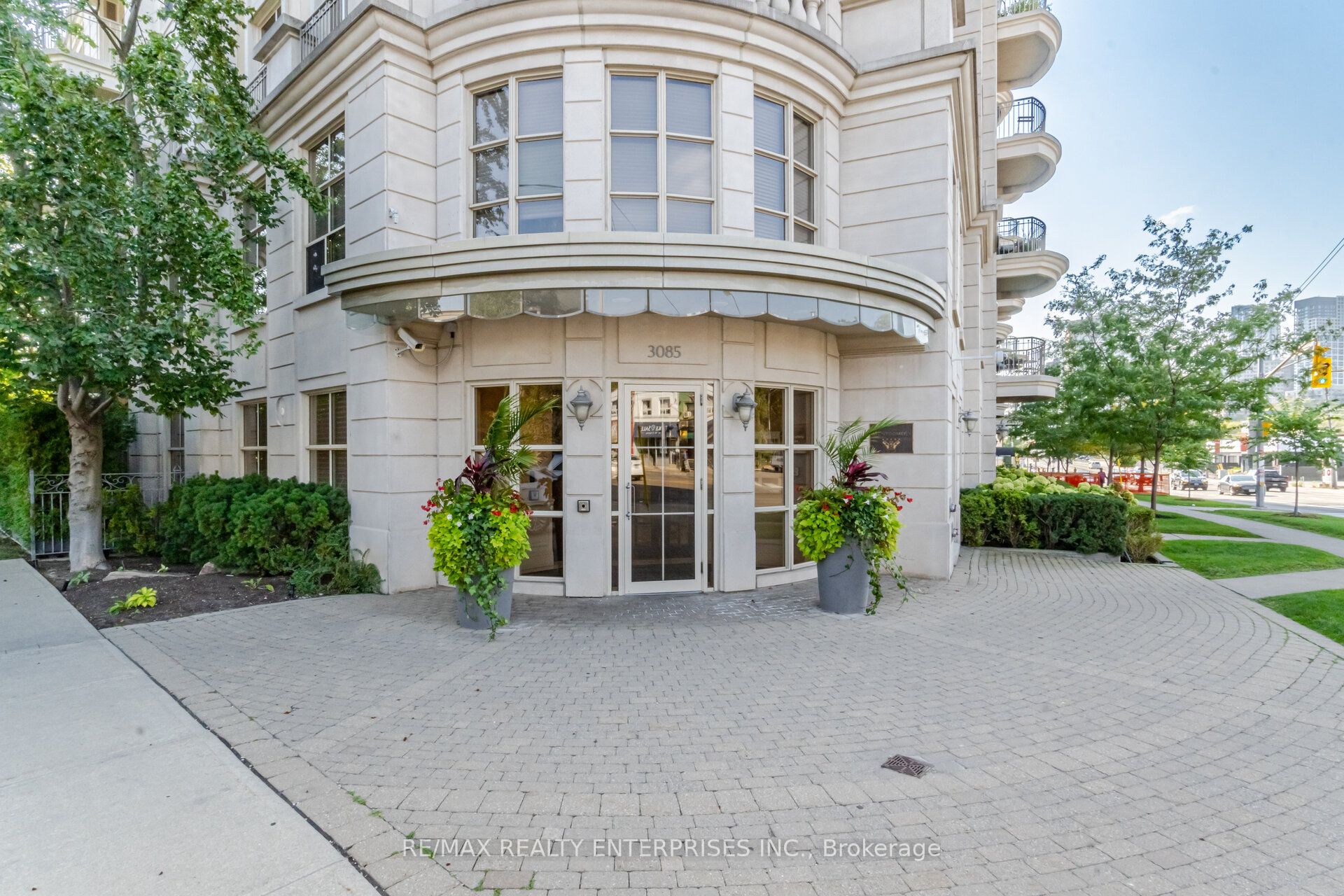 3085 Bloor Street W PH07