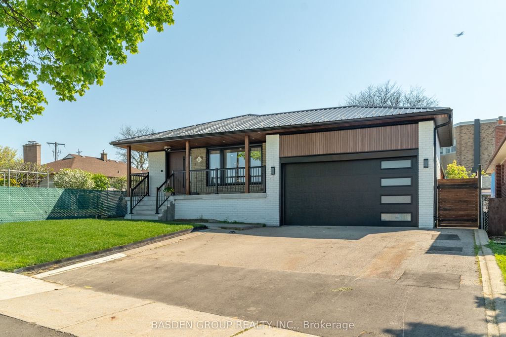 Photo of 21 Mayberry Road, Toronto, ON M3N 2A5 (MLS # W13167940)