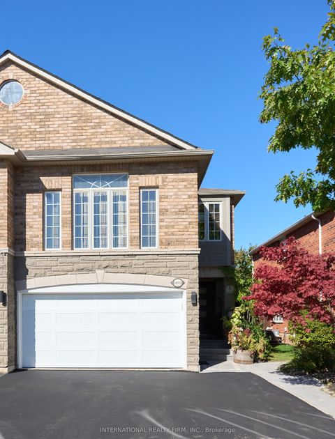 1493 Warbler Road Oakville ON L6M 4B1