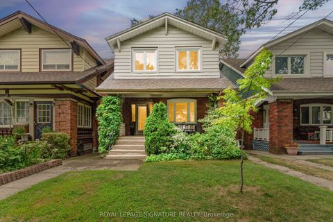 359 Wolverleigh Boulevard Toronto ON M4C 1S7