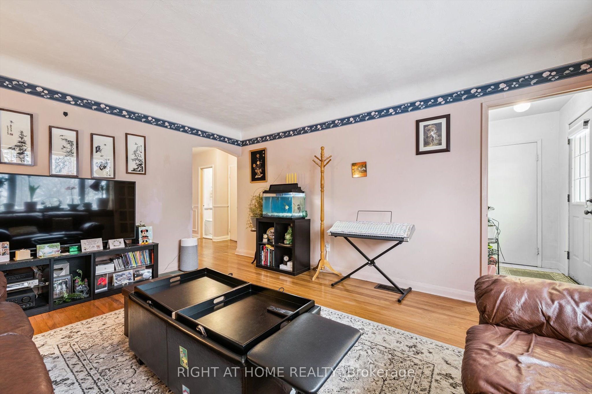 263 East 36th Street