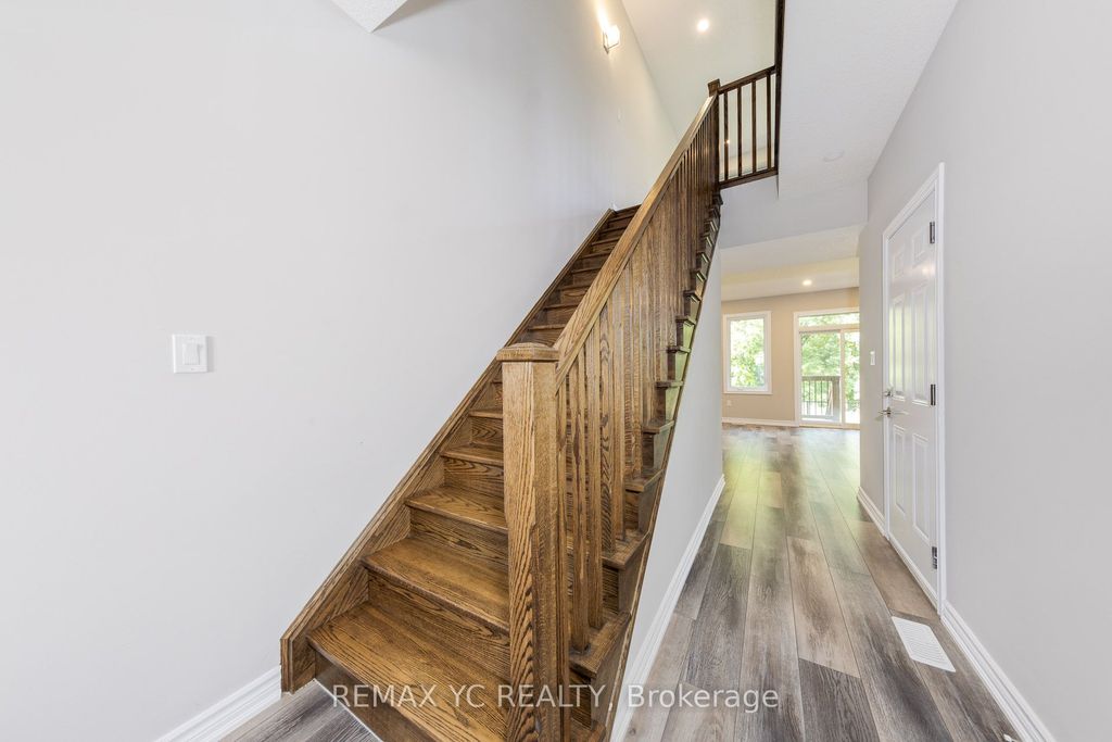 Photo of 445 Ontario Street S #13, Milton, ON L9T 9K2 (MLS # W12789894)