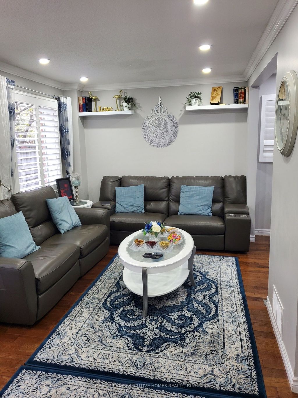 Photo of 18 Deerpark Crescent, Brampton, ON L6X 2T7 (MLS # W13074770)