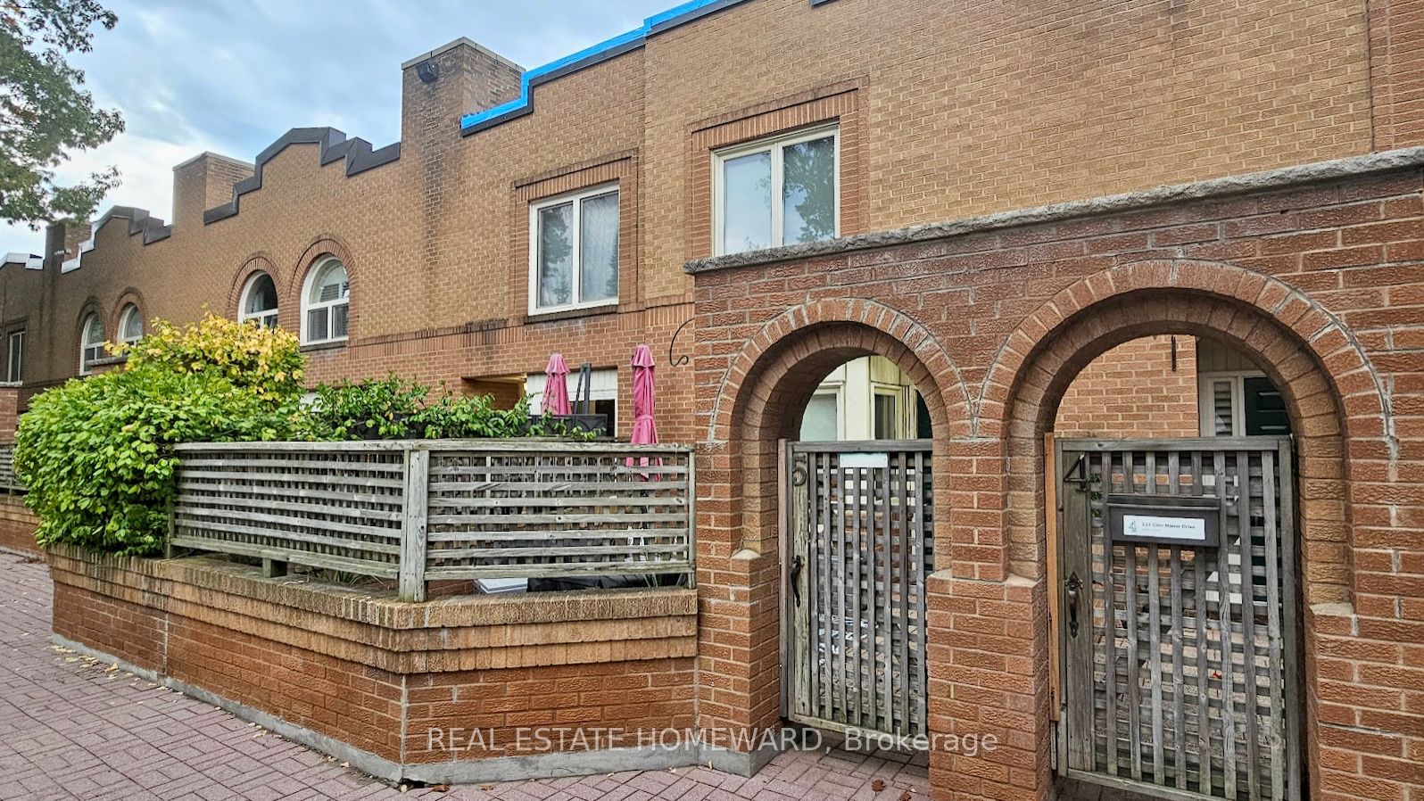 122 Glen Manor Drive 5