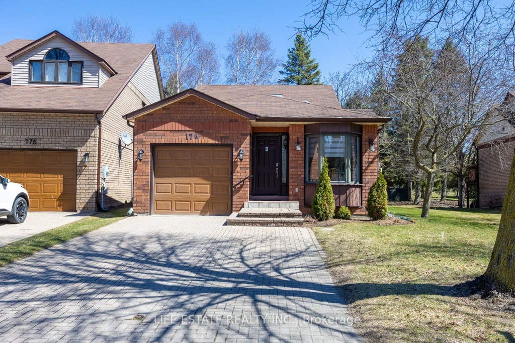 Photo of 178 Green Briar Road #1, New Tecumseth, ON L9R 1X9 (MLS # N12993518)