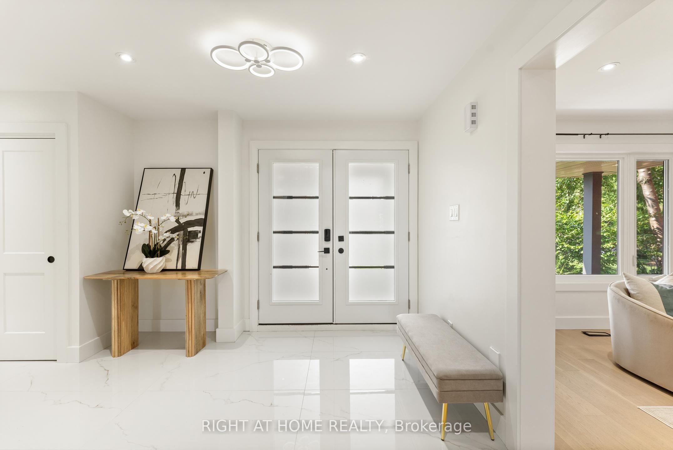 1186 Glenashton Drive Room G