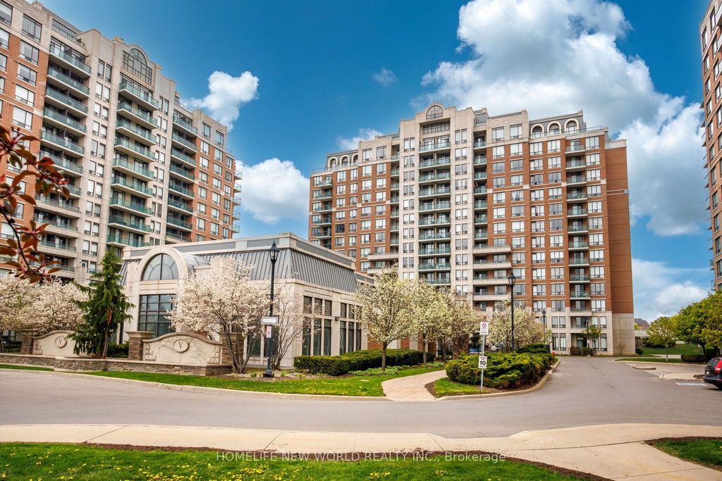 Photo of 330 Red Maple Road #1103, Richmond Hill, ON L4C 0T6 (MLS # N13125908)