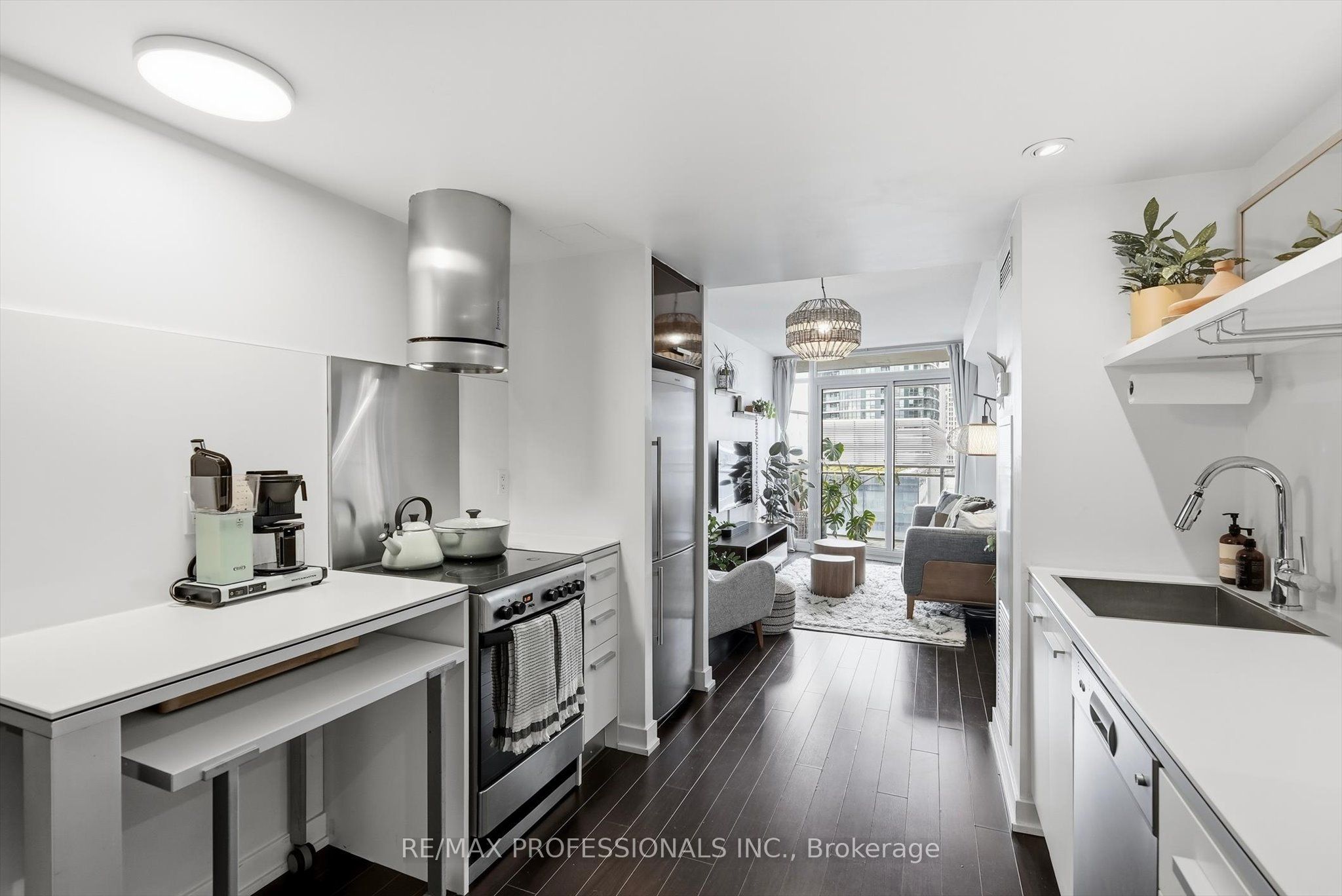 38 Dan Leckie Way 1605