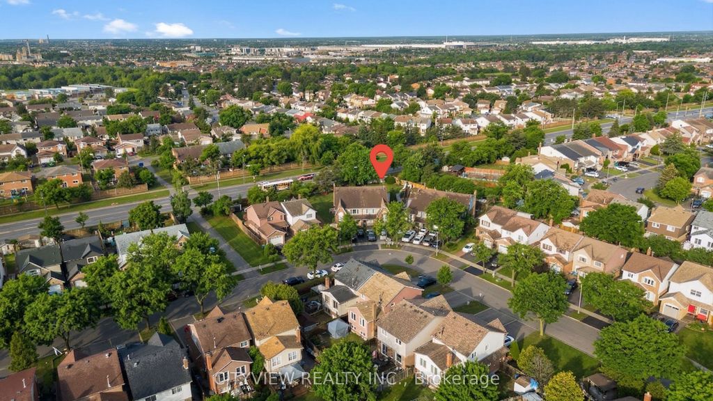 Photo of 64 Foxacre Row, Brampton, ON L6V 3P5 (MLS # W13021508)