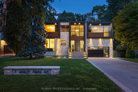 7 Ashley Park Road Toronto ON M9A 4C9