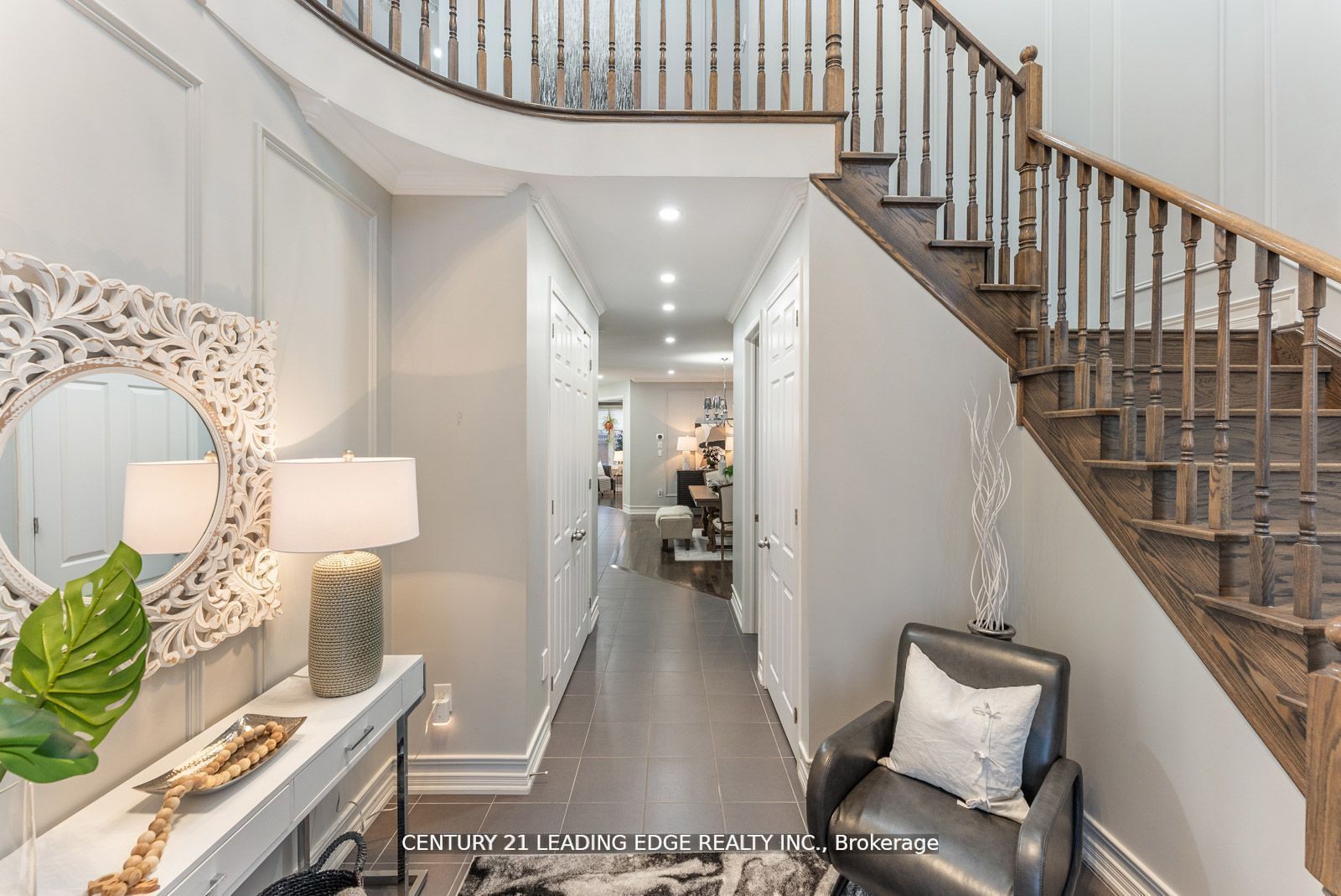 2397 Dress Circle Crescent E