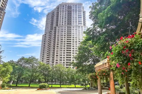 25 Kingsbridge Garden Circle 423 Mississauga ON L5R 4B1
