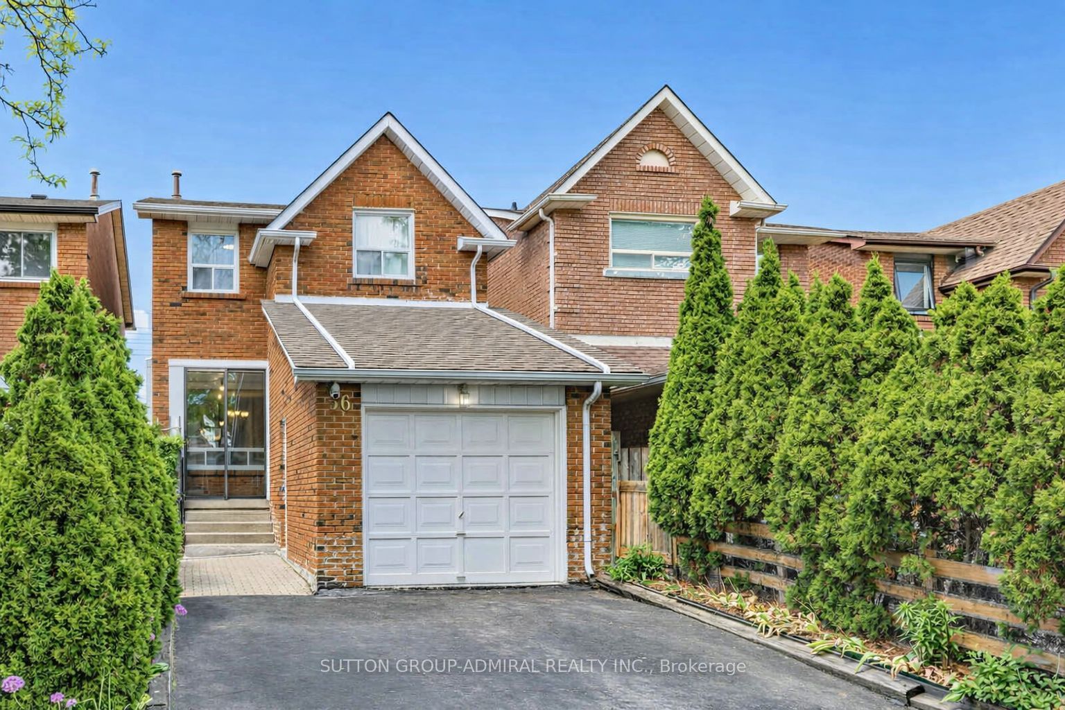56 Oakmount Crescent